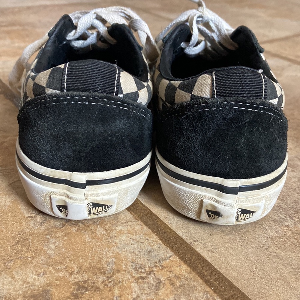 YOUTH VANS - Picture 2 of 6
